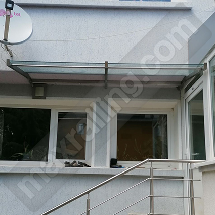 Навес от иноксова конструкция